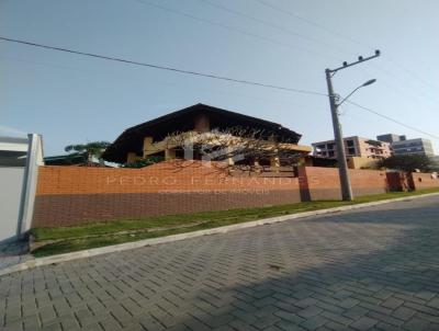 Casa para Venda, em Balnerio Piarras, bairro Itacolomi, 3 dormitrios, 2 banheiros, 1 sute