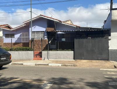 Casa para Venda, em Bragana Paulista, bairro Jardim Doutor Jlio de Mesquita Filho, 3 dormitrios, 2 banheiros, 2 vagas