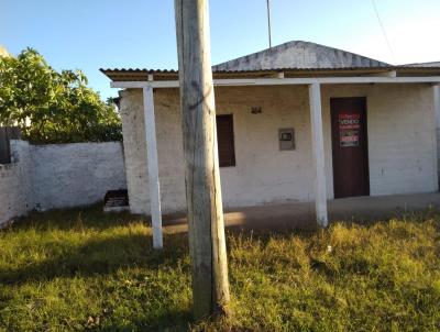 Casa na Praia para Venda, em Santa Vitria do Palmar, bairro Hermenegildo, 2 dormitrios, 1 banheiro