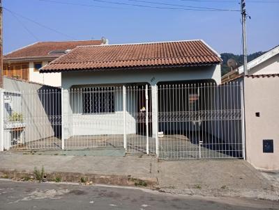 Casa para Venda, em Poos de Caldas, bairro Jardim Campos Elsios, 3 dormitrios, 2 banheiros, 1 sute, 2 vagas