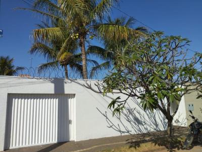 Casa para Venda, em Uberlndia, bairro Tubalina, 2 dormitrios, 2 banheiros, 1 sute, 4 vagas