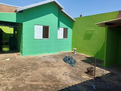 Casa para Venda, em Uberlndia, bairro Loteamento Residencial Pequis, 2 dormitrios, 1 banheiro, 3 vagas