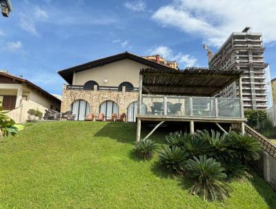 Casa para Venda, em Balnerio Piarras, bairro Centro, 6 dormitrios, 8 banheiros, 6 sutes, 4 vagas