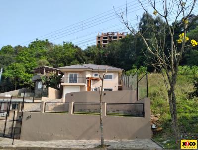 Casa / Sobrado para Venda, em Nova Petrpolis, bairro Pousada da Neve, 3 dormitrios, 3 banheiros, 2 vagas