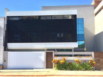 Casa para Venda, em Balnerio Cambori, bairro Centro, 3 dormitrios, 2 banheiros, 3 sutes, 1 vaga