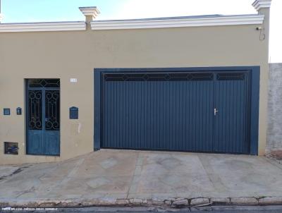 Casa para Venda, em Itapetininga, bairro Jardim Brasil, 3 dormitrios, 2 banheiros, 1 sute, 2 vagas