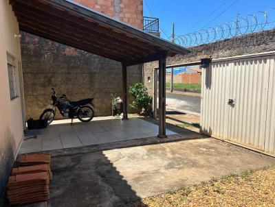 Casa para Venda, em Uberaba, bairro Antnia Cndida I, 2 dormitrios, 1 banheiro, 2 vagas