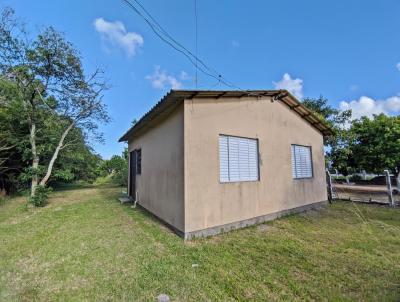 Casa para Temporada, em Tapes, bairro Pinvest, 2 dormitrios, 1 banheiro