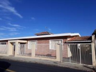 Casa para Venda, em Jaboticabal, bairro JARDIM BELA VISTA, 3 dormitrios, 2 banheiros, 1 sute, 4 vagas