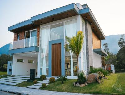 Casa para Venda, em Florianpolis, bairro Ratones, 5 dormitrios, 6 banheiros, 4 sutes, 4 vagas