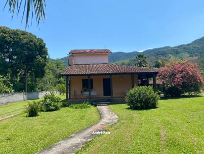 Casa para Venda, em Saquarema, bairro Serra de Mato Grosso (Sampaio Correia), 2 dormitrios, 2 banheiros, 1 sute, 2 vagas