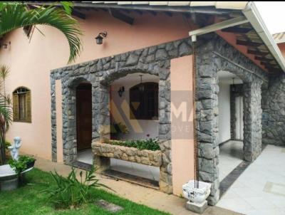 Casa para Venda, em Contagem, bairro Inconfidentes, 3 dormitrios, 2 banheiros, 1 sute, 5 vagas