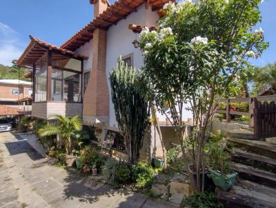 Casas 5 Quartos ou + para Venda, em Miguel Pereira, bairro Portal das Manses, 2 banheiros, 5 sutes, 2 vagas