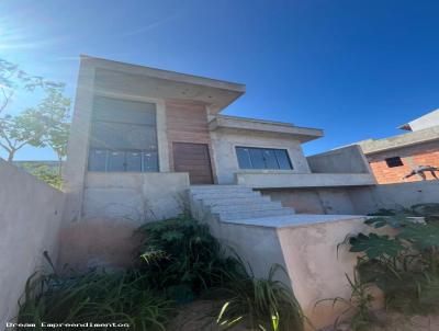 Casa para Venda, em Rio das Ostras, bairro Colinas, 3 dormitrios, 2 banheiros, 1 sute, 2 vagas