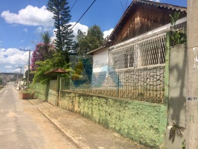 Casa para Venda, em Juiz de Fora, bairro Grama, 6 dormitrios, 4 banheiros, 1 sute, 4 vagas