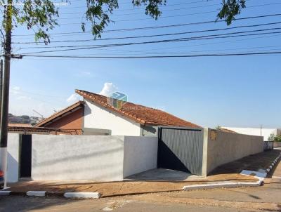 Casa para Venda, em Tatu, bairro Jardim Lucila, 2 dormitrios, 1 banheiro, 2 vagas