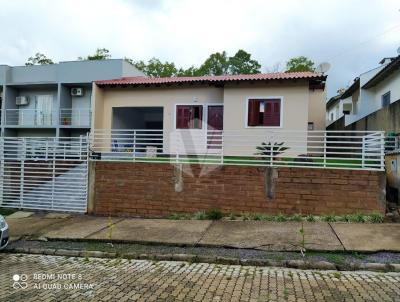 Casa para Venda, em Santa Cruz do Sul, bairro Joo Alves, 3 dormitrios, 2 banheiros, 1 sute, 1 vaga