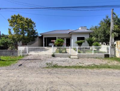 Casa para Venda, em Balnerio Gaivota, bairro Jardim Ultramar, 2 dormitrios, 2 banheiros, 1 sute, 2 vagas