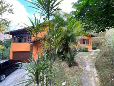 Casa para Venda, em Petrpolis, bairro Itaipava, 3 dormitrios, 2 banheiros, 1 sute, 3 vagas