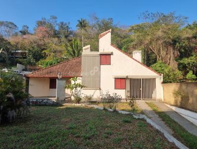 Casa para Venda, em Cataguases, bairro Centro, 2 dormitrios, 2 banheiros, 1 sute, 1 vaga