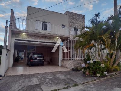 Casa para Venda, em Poos de Caldas, bairro Parque San Carlo, 3 dormitrios, 2 banheiros, 1 sute, 1 vaga