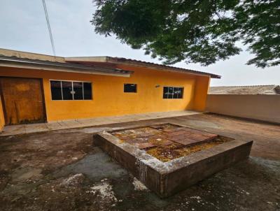 Casa para Locao, em Umuarama, bairro Conjunto Residencial Crrego Longe, 3 dormitrios, 2 banheiros, 1 sute