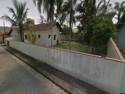 Casa para Venda, em Navegantes, bairro Gravat, 3 dormitrios, 3 banheiros, 1 sute, 3 vagas