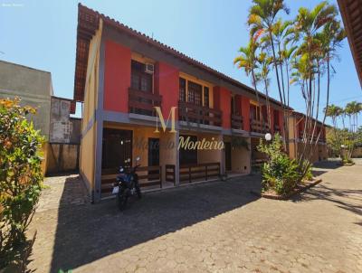 Casa para Venda, em Rio das Ostras, bairro Extenso do Bosque, 2 dormitrios, 2 banheiros, 1 vaga