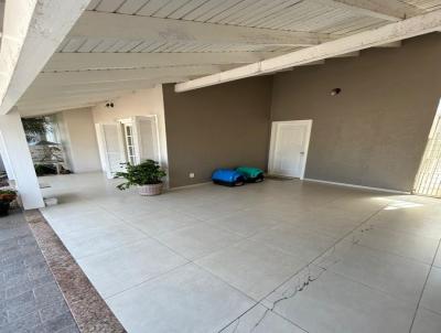 Casa para Venda, em Venncio Aires, bairro Centro, 3 dormitrios, 3 banheiros, 2 vagas
