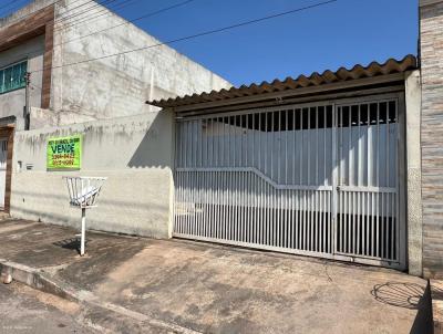 Casa para Venda, em Braslia, bairro Santa Maria, 2 dormitrios, 1 banheiro, 3 vagas