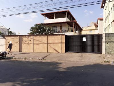 Casa para Venda, em Contagem, bairro Jardim Riacho, 3 dormitrios, 3 banheiros, 1 sute, 7 vagas
