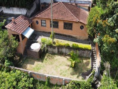 Casa para Venda, em Petrpolis, bairro Carangola, 5 dormitrios, 2 banheiros, 1 vaga