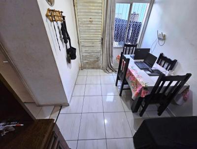 Apartamento para Venda, em Itanham, bairro Osis, 2 dormitrios, 1 banheiro, 1 vaga
