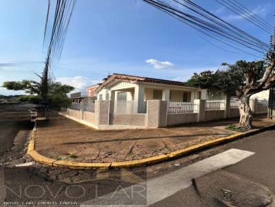 Casa para Locao, em Adamantina, bairro Centro, 3 dormitrios, 1 banheiro, 1 sute