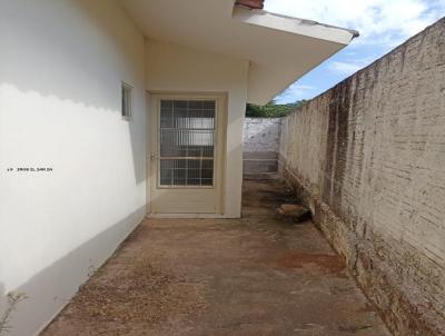 Casa para Locao, em Presidente Venceslau, bairro Jardim Europa, 1 dormitrio, 1 banheiro, 2 vagas