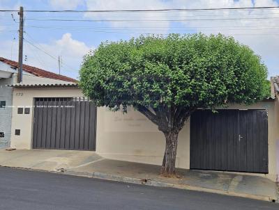 Casas 2 Quartos para Venda, em Batatais, bairro SANTA RITA, 2 dormitrios, 2 banheiros, 1 vaga