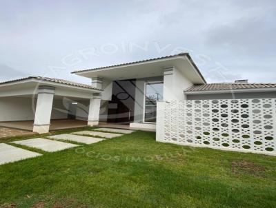 Casa para Venda, em Lucas do Rio Verde, bairro Bandeirantes, 3 dormitrios, 3 banheiros, 1 sute, 4 vagas