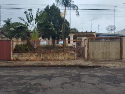 Casa para Venda, em Astorga, bairro Centro