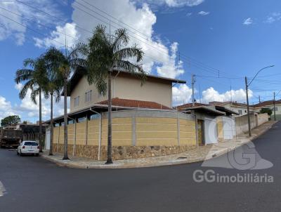 Casa para Venda, em Altinpolis, bairro Centro, 3 dormitrios, 4 banheiros, 1 sute, 3 vagas