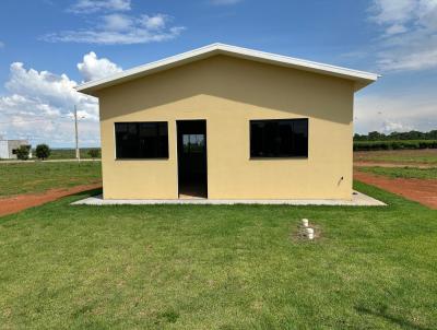 Casa para Venda, em Lucas do Rio Verde, bairro Fujii Vll, 2 dormitrios, 1 banheiro