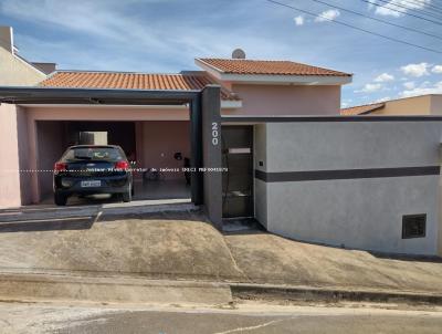 Casa para Venda, em Guaxup, bairro Ouro Verde, 2 dormitrios, 1 banheiro, 2 vagas