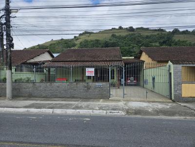 Casa para Venda, em Angra dos Reis, bairro Vila da Petrobrs, 4 dormitrios, 2 banheiros, 1 sute, 3 vagas