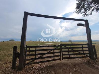 Fazenda para Venda, em Medeiros, bairro rea Rural, 2 dormitrios, 2 banheiros