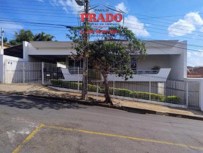 Casa para Venda, em Caconde, bairro Centro, 6 dormitrios, 7 banheiros, 2 sutes, 2 vagas