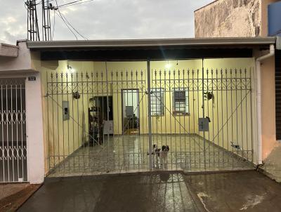 Casa 2 dormitrios para Venda, em Piracicaba, bairro Castelinho, 2 dormitrios, 1 banheiro, 2 vagas