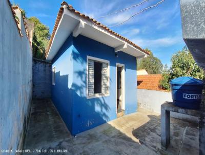 Casa para Locação, em Caldas, bairro Olaria, 2 dormitórios, 1 banheiro