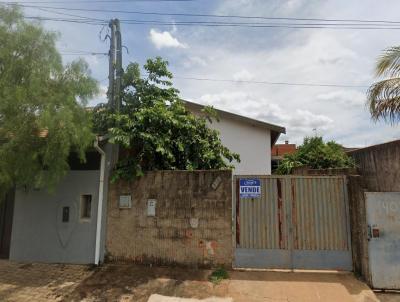 Casa para Venda, em Pirassununga, bairro Vila Constituio, 2 dormitrios, 1 banheiro, 1 vaga