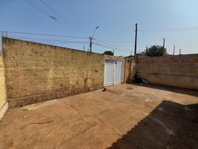 Casa para Venda, em Igarau do Tiet, bairro Conjunto Habitacional Joo Capelazzo, 3 dormitrios, 1 banheiro