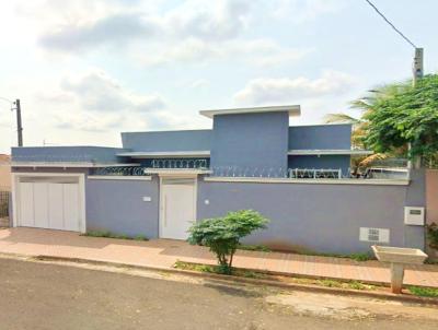 Casa para Venda, em Lins, bairro Rebouas, 3 dormitrios, 3 banheiros, 1 sute, 4 vagas