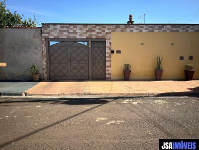 Casa para Venda, em Pradpolis, bairro CDHU, 4 dormitrios, 3 banheiros, 3 vagas